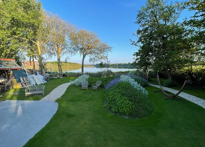 Bazien Luxe kamer bij Strand en Kreek natuur en veel faciliteiten